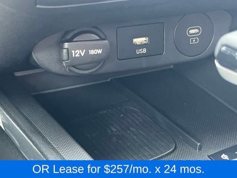 New 2025 Hyundai Elantra SEL image 28