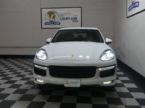 Used 2016 Porsche Cayenne GTS AWD/4WD image 2