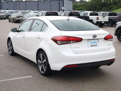 Used 2018 Kia Forte EX FWD image 6