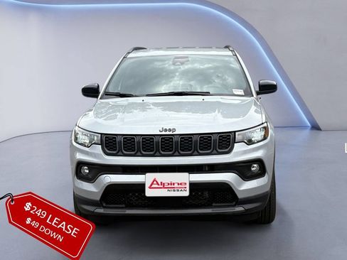 Used 2025 Jeep Compass Latitude w/ Altitude Special Edition AWD/4WD image 8