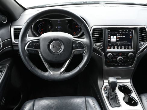 Used 2018 Jeep Grand Cherokee Limited w/ Luxury Group II AWD/4WD image 10