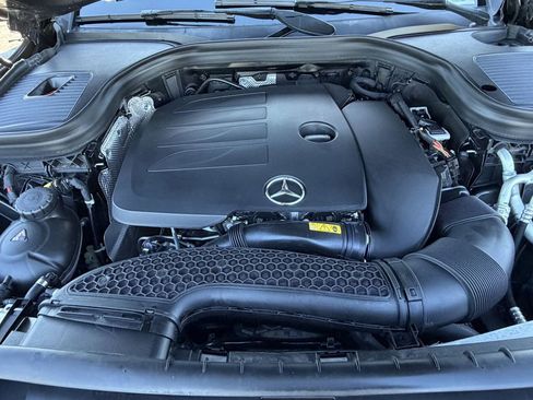 Used 2022 Mercedes-Benz GLC 300 4MATIC image 32