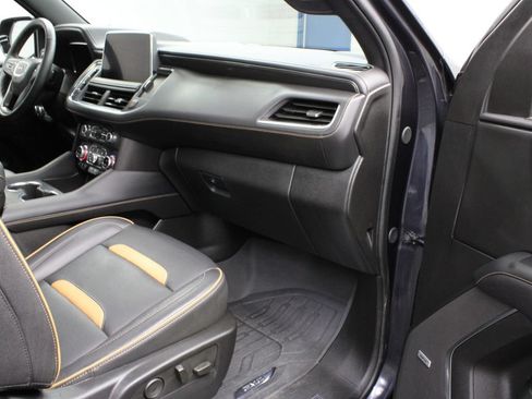 Used 2024 GMC Yukon XL AT4 w/ AT4 Premium Plus Package AWD/4WD image 41