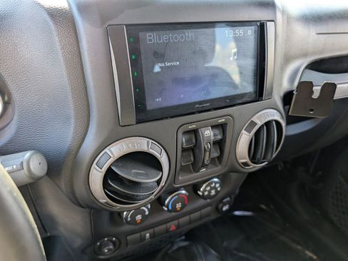 Used 2015 Jeep Wrangler Unlimited Sport w/ Quick Order Package 23S image 20