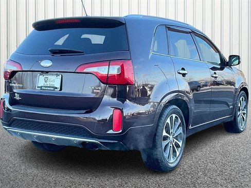 Used 2014 Kia Sorento SX w/ 3rd Row Package image 6