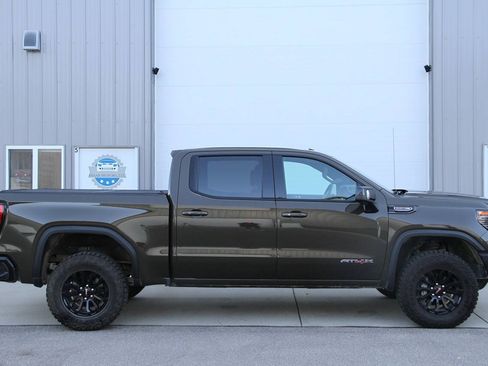 Used 2023 GMC Sierra 1500 AT4X AWD/4WD image 9