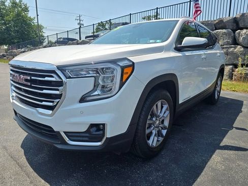 Used 2023 GMC Terrain SLT w/ Tech Package AWD/4WD image 8