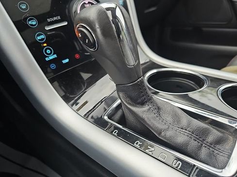 Used 2014 Ford Edge Limited w/ Equipment Group 301A FWD image 16
