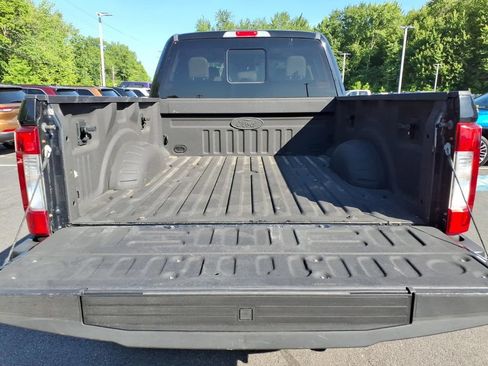 Used 2017 Ford F350 Lariat AWD/4WD image 9