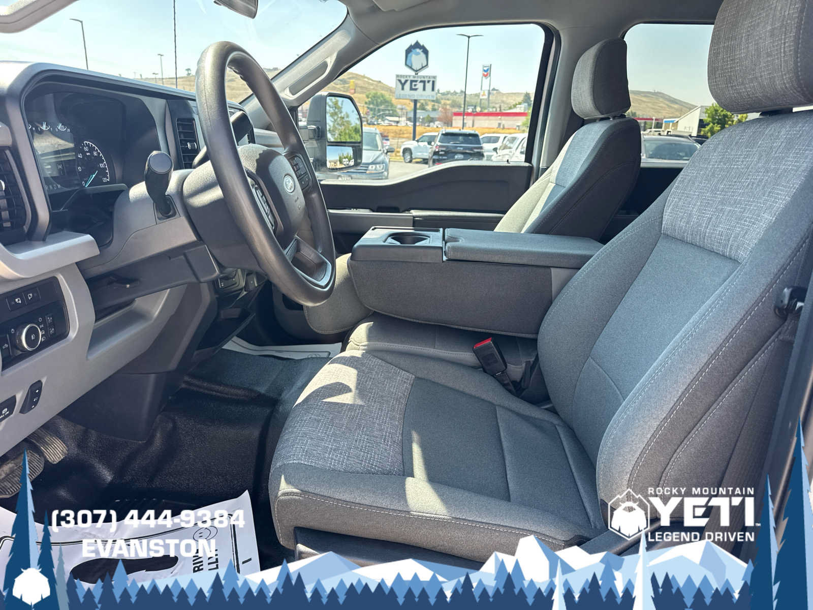 Used 2024 Ford F250 XLT w/ FX4 Off-Road Package AWD/4WD image 24