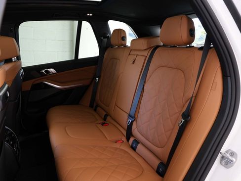 New 2026 BMW X5 sDrive40i image 21