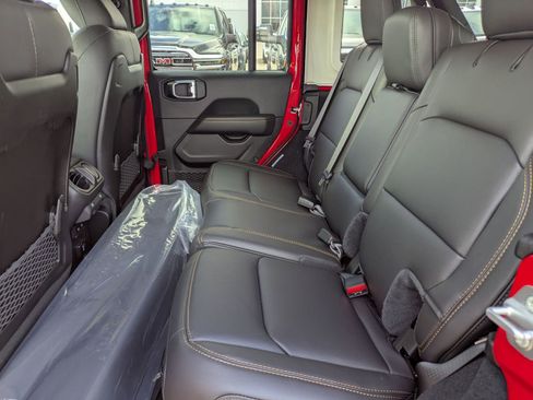 New 2025 Jeep Wrangler Sahara image 12