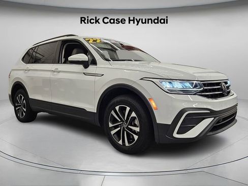 Used 2022 Volkswagen Tiguan S image 9