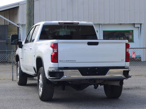 Used 2022 Chevrolet Silverado 2500 LT w/ Convenience Package AWD/4WD image 6