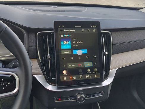 New 2026 Volvo XC90 B6 Plus image 19