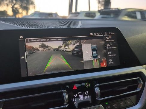 Used 2019 BMW 330i Sedan w/ M Sport Package image 19