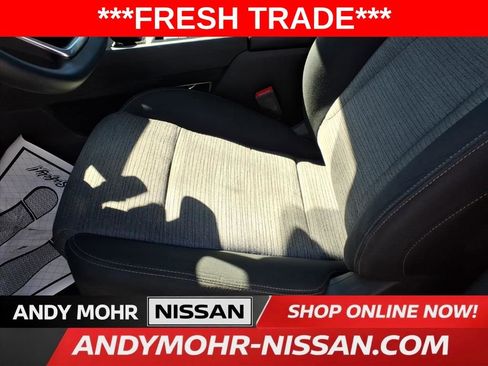 Used 2023 Nissan Rogue SV image 15