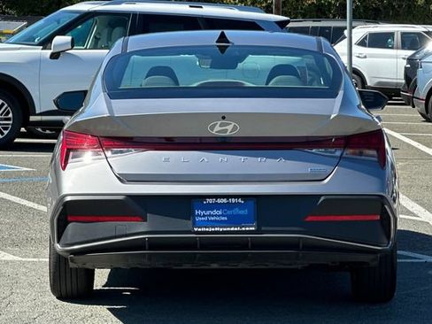 Certified 2025 Hyundai Elantra Hybrid FWD image 7