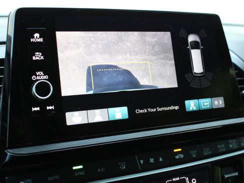 Used 2025 Honda Odyssey Touring image 44