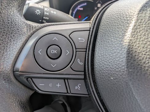 Used 2023 Toyota RAV4 XLE image 24