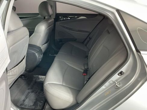 Used 2011 Hyundai Sonata Limited image 24