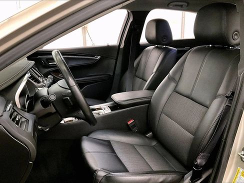 Used 2015 Chevrolet Impala LT image 25