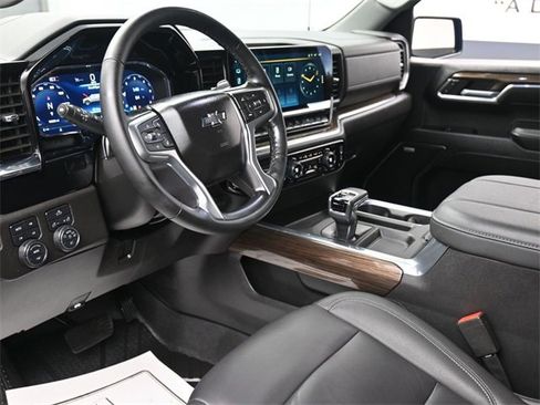 Certified 2024 Chevrolet Silverado 1500 RST w/ Rally Edition image 14