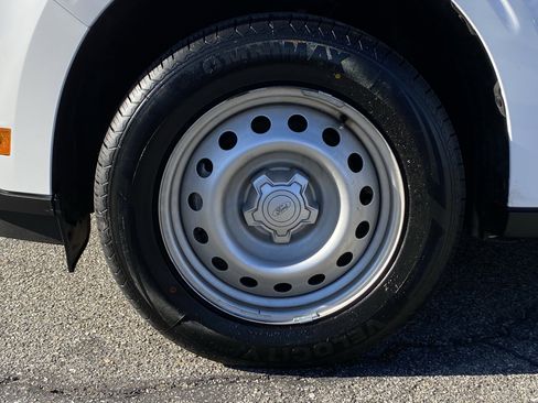 Used 2022 Ford Maverick XL image 9