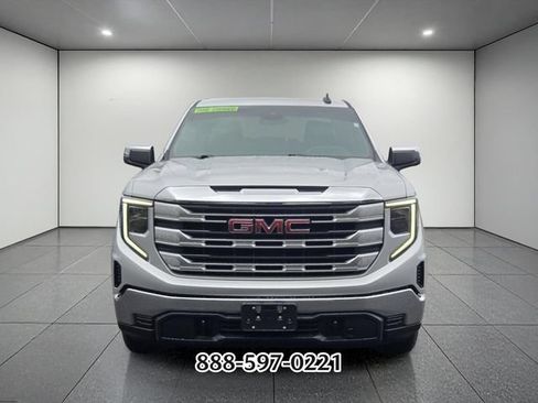 Used 2022 GMC Sierra 1500 SLE w/ X31 Off-Road Package AWD/4WD image 8