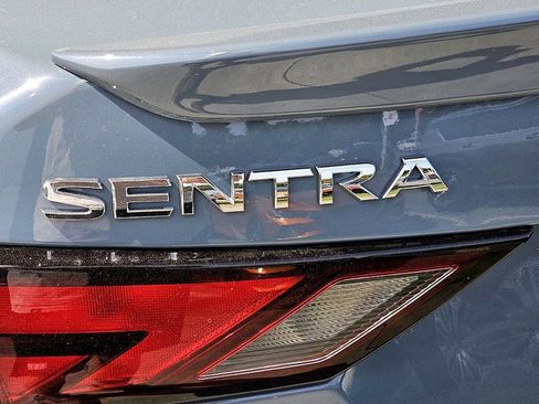 New 2025 Nissan Sentra SR image 13