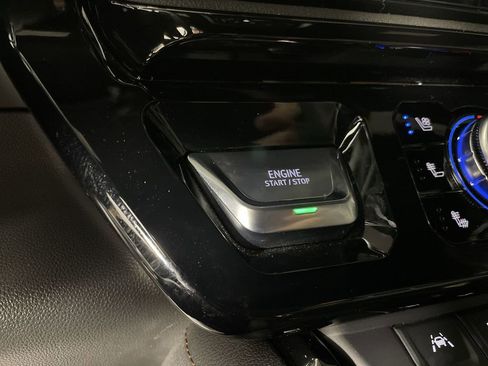 Used 2025 GMC Sierra 1500 AT4 w/ AT4 Premium Package image 16