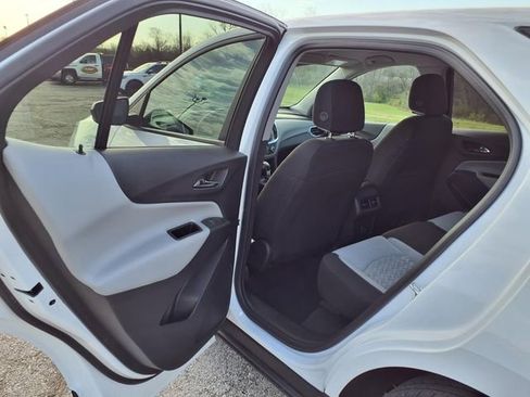 Used 2024 Chevrolet Equinox LS w/ LS Convenience Package FWD image 76