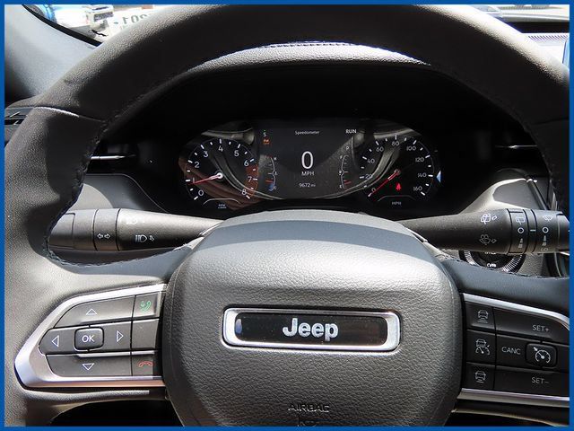 Used 2023 Jeep Compass Limited AWD/4WD image 14