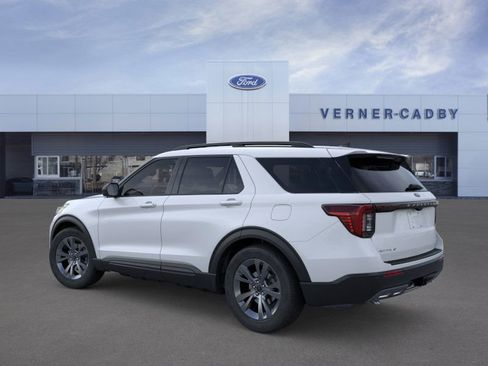 New 2026 Ford Explorer Active w/ Active Comfort Package image 4