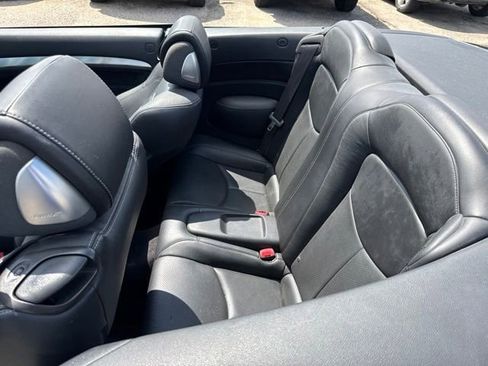 Used 2010 INFINITI G37 Convertible w/ Premium Pkg RWD image 12