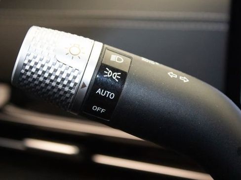 Used 2025 Genesis GV80 2.5T Standard image 25