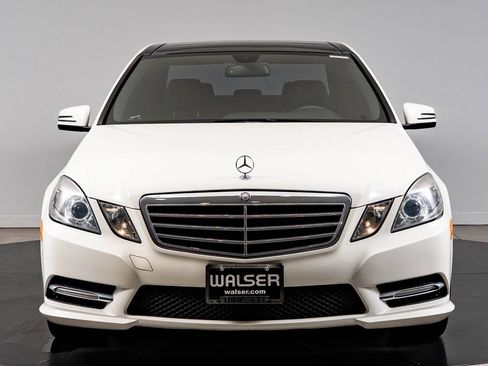 Used 2012 Mercedes-Benz E 350 4MATIC Sedan image 2