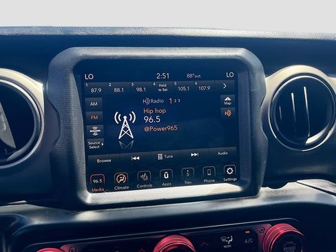 Used 2021 Jeep Gladiator Sport AWD/4WD image 16