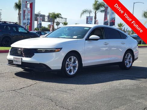 Used 2025 Honda Accord LX image 2