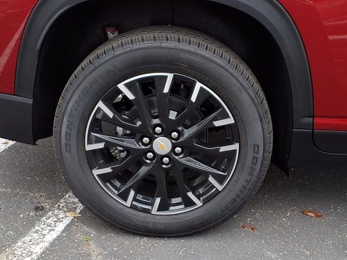 New 2026 Chevrolet Traverse LT w/ Sun and Wheel Package image 4