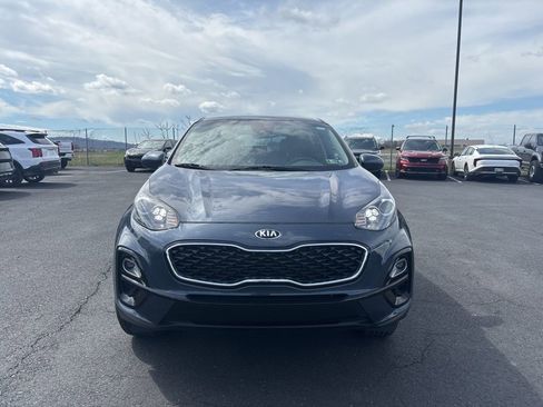 Used 2022 Kia Sportage LX image 8