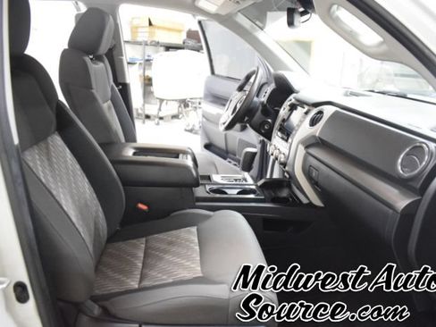 Used 2021 Toyota Tundra SR5 w/ SR5 Upgrade Package AWD/4WD image 35