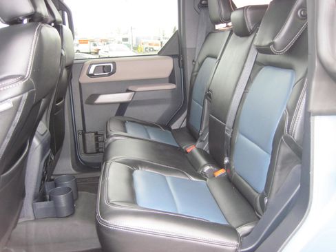 Used 2021 Ford Bronco Wildtrak AWD/4WD image 9
