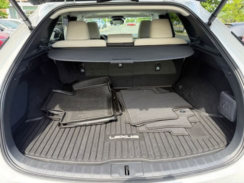 Used 2023 Lexus RX 350 Premium w/ Accessory Package AWD/4WD image 18
