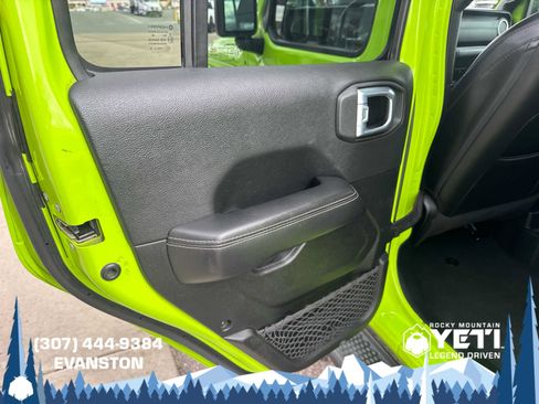 Used 2021 Jeep Wrangler Unlimited Sahara w/ Uconnect 4C Nav & Sound Group AWD/4WD image 22