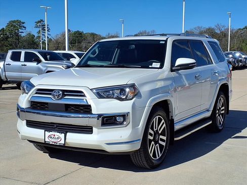 Certified 2022 Toyota 4Runner Limited image 3