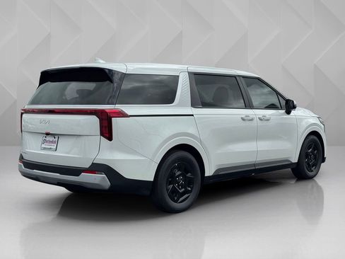 New 2026 Kia Carnival image 5