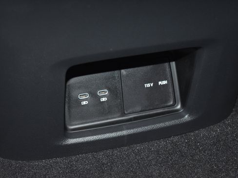 New 2026 Volkswagen Atlas SE image 16