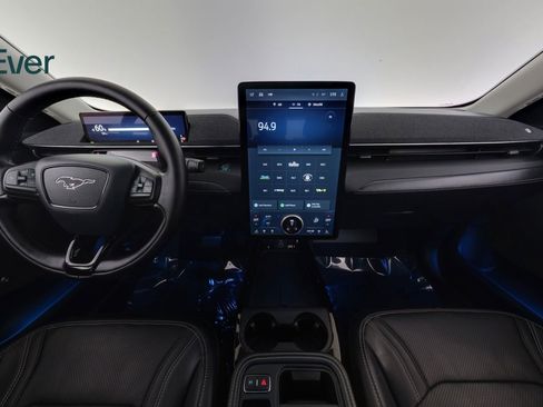 Used 2025 Ford Mustang Mach-E Premium image 26