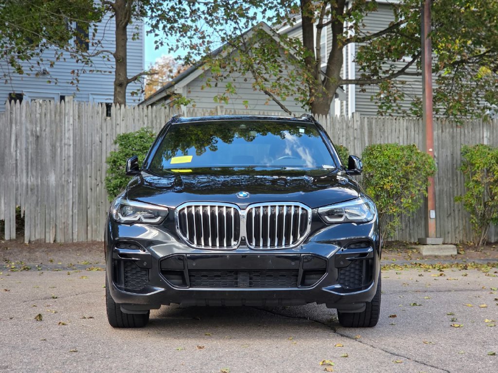 Used 2022 BMW X5 xDrive40i w/ M Sport Package AWD/4WD image 9